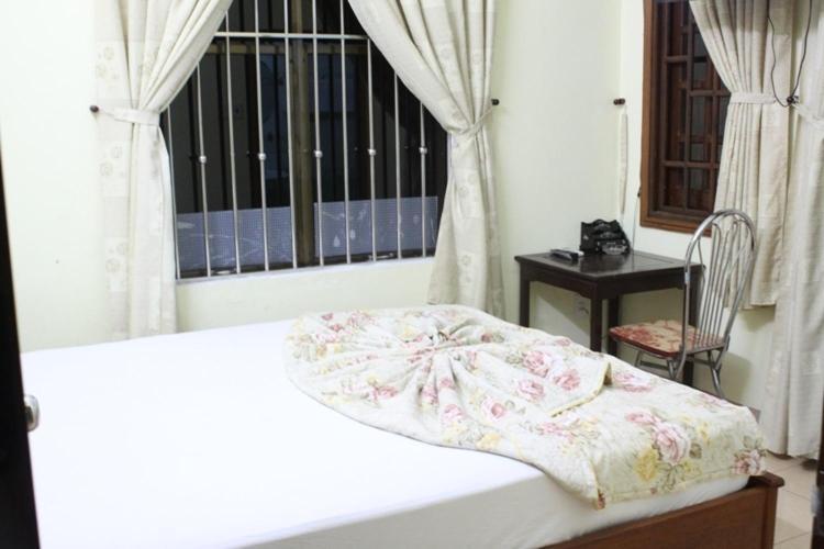 Phong Lan Guesthouse Hue Cameră foto